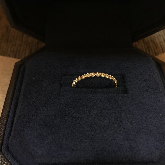 【ROYAL ASSCHER(ロイヤル・アッシャー)の口コミ】 妻のご指名でロイヤル アッシャーに決めました。シンプルでありながら気品…