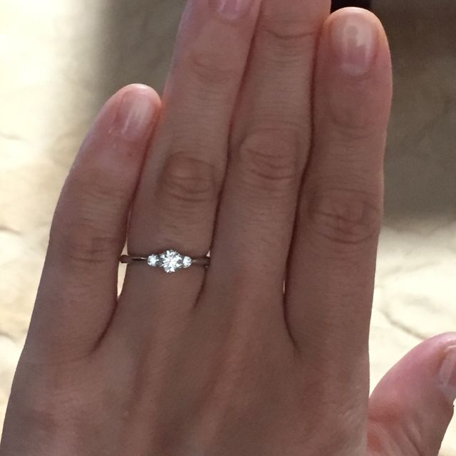 【銀座ダイヤモンドシライシの口コミ】 1デザインが可愛い
2ダイアモンドのクオリティが高い
3指輪に込められたコ…