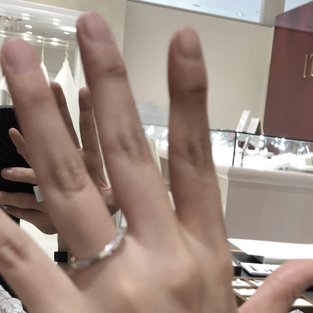 【TRECENTI(トレセンテ)の口コミ】 デザインが良かったです。
定員さんの対応もとても良く、私たちのわがまま…