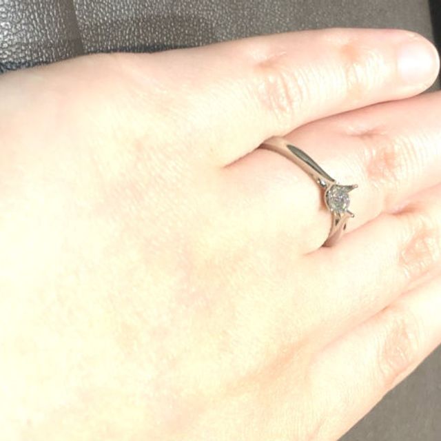 【アイプリモ(I-PRIMO)の口コミ】 婚約指輪に関して特に具体的なイメージがあったわけではなく、店員さんと…