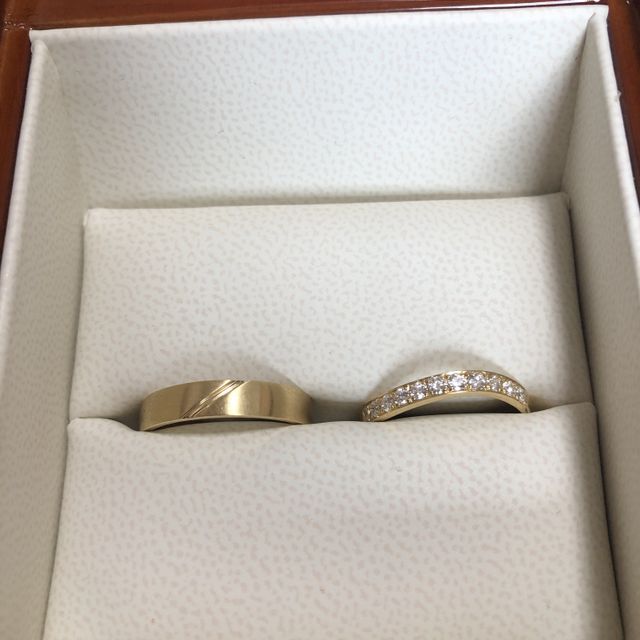 【YUKIZAKI BRIDAL(ユキザキブライダル)の口コミ】 自分の好きな指輪にアレンジできた。永年保証があり、指輪のデザインに飽…