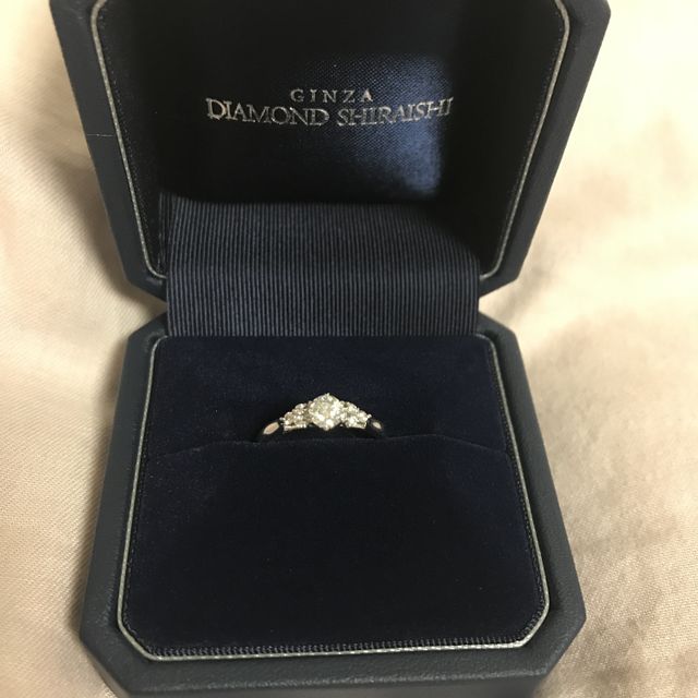 【銀座ダイヤモンドシライシの口コミ】 シンプルだけど可愛い指輪を探していたらダイヤモンドシライシで出会えた…