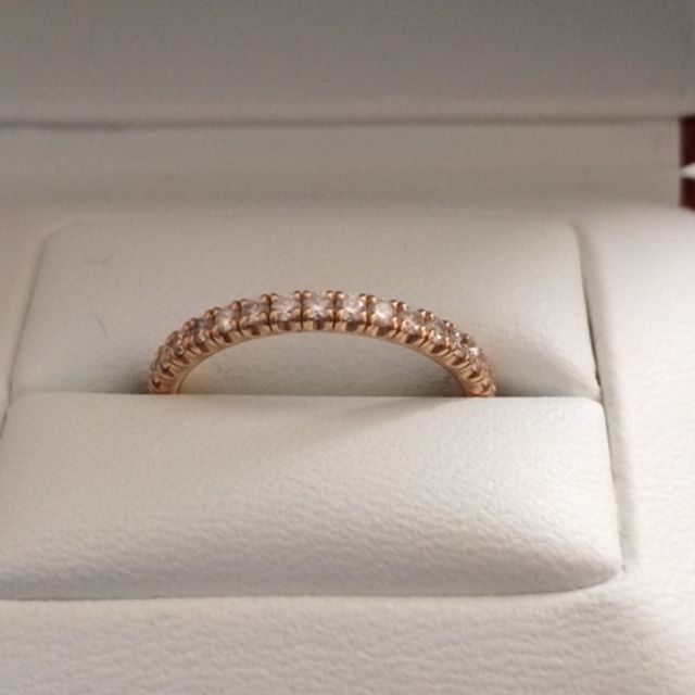 【カルティエ(Cartier)の口コミ】 サプライズでもらったので自分では選んでいないのですが、ゴールドが好き…