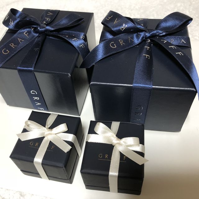 【グラフ(GRAFF)の口コミ】 婚約指輪と結婚指輪を重ね付けもできるよう、同じブランドで揃えたいと考…