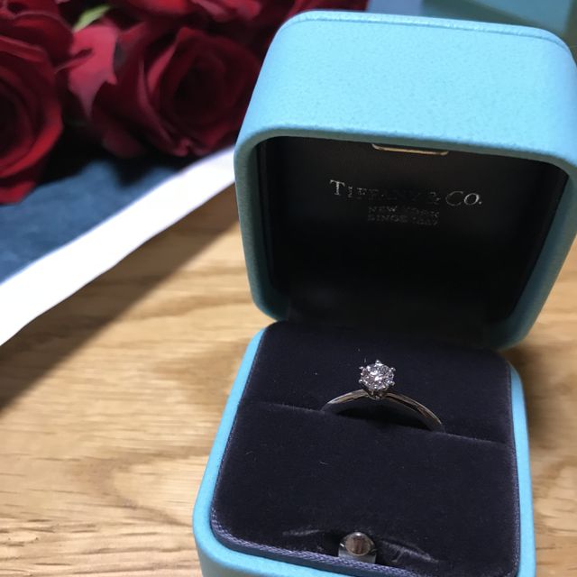【ティファニー(Tiffany & Co.)の口コミ】 ダイヤの4Cによって価格が変わるのはもちろんですが、「このダイヤが次も…