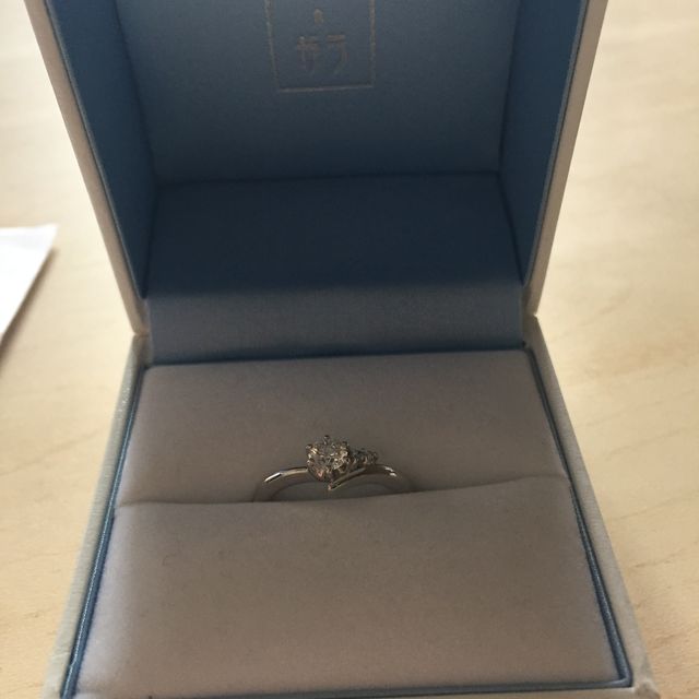 【GALA JEWELRY(ガラジュエリー)の口コミ】 高品質でレベルの高い4cのダイヤなのに価格もほかのブランドと比べてリー…