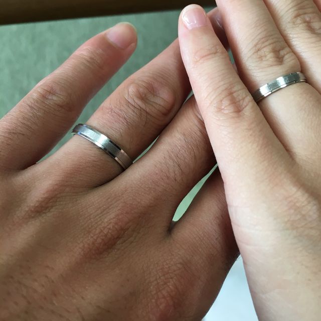 【Ptau(ピトー)の口コミ】 決め手は、シンプルなデザインと、平たいデザインです。何より店長さんの…