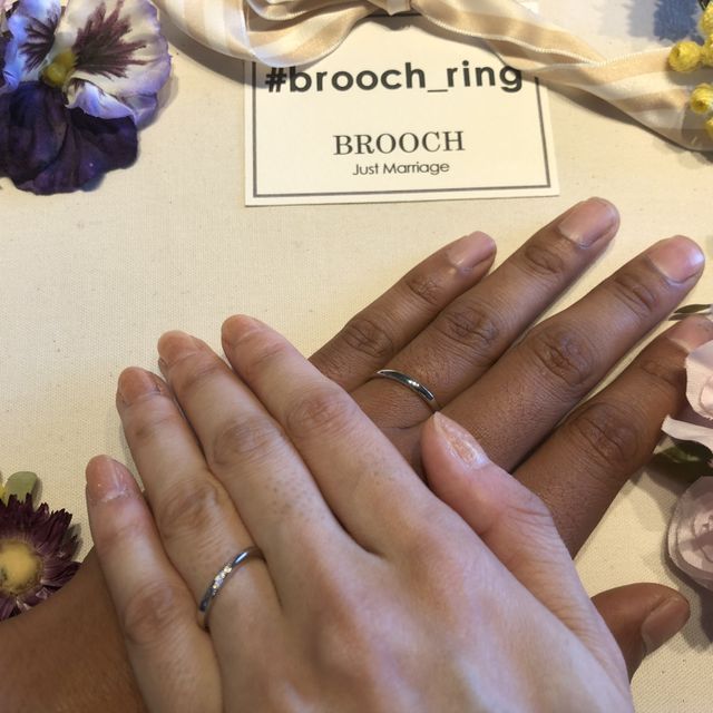 【俄(にわか)の口コミ】 着け心地が良く、一番自然でしっくりきました。シンプルだけど、ダイヤは…