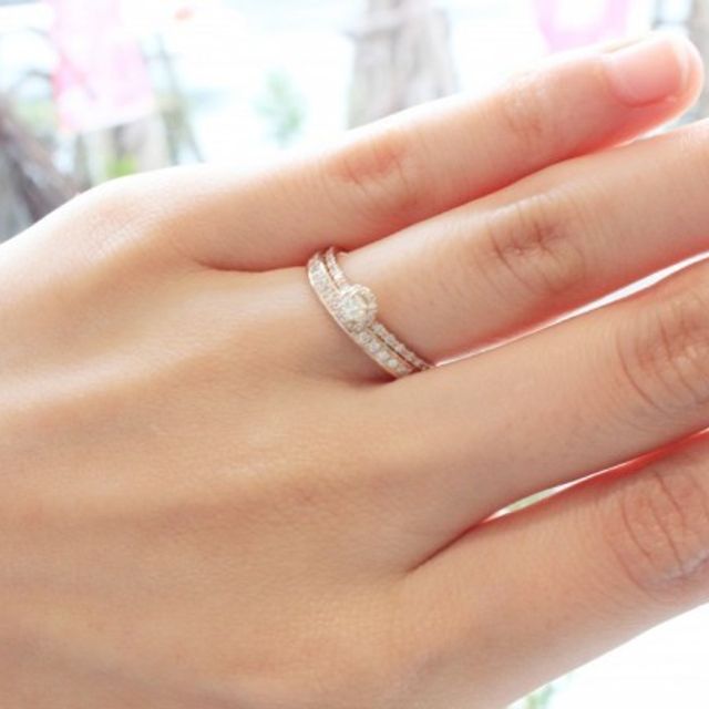 【ブルガリ(BVLGARI)の口コミ】 可愛いくて、とても良い。外につけて出ると、日光に反射して、輝く！そこ…