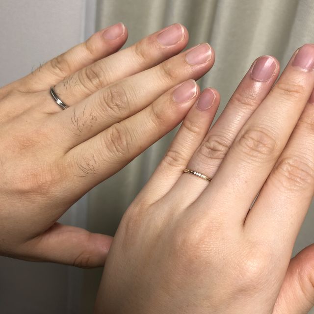 【CHER LUV(シェールラブ)の口コミ】 華奢なデザインで、かつダイヤがさりげなく入ったデザインを探してました…