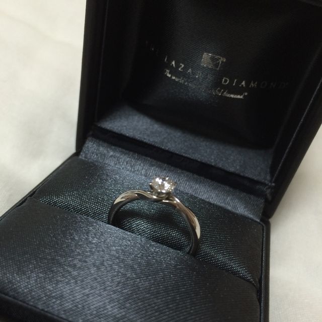 【ラザール ダイヤモンド(LAZARE DIAMOND)の口コミ】 他のブランドの可愛らしい指輪とすっごく悩みました。

こちらのお店の方…