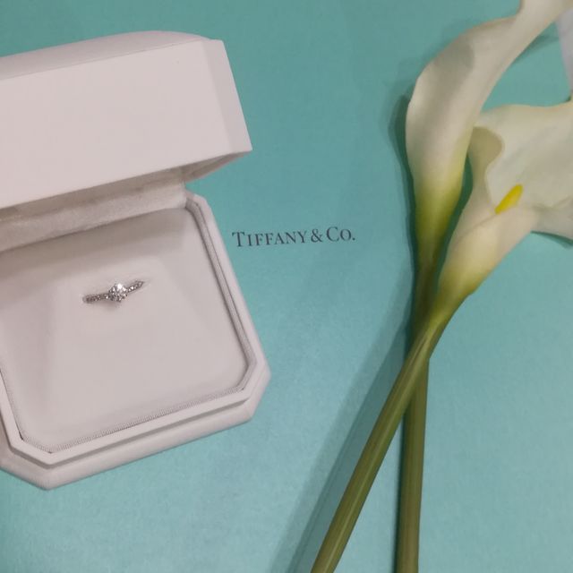 【WATANABE / 卸商社直営　渡辺の口コミ】 ものすごくたくさんのデザインから自分好みのものを選んでいると、こちら…