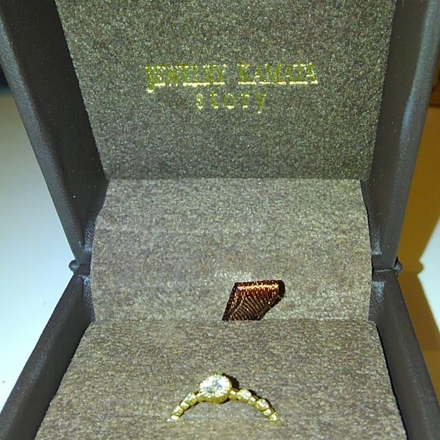 【JEWELRY  KAMATA(ジュエリーかまた)の口コミ】 婚約指輪は、彼女と一緒に見に行き、デザイン、カラー、石のサイズを自由…