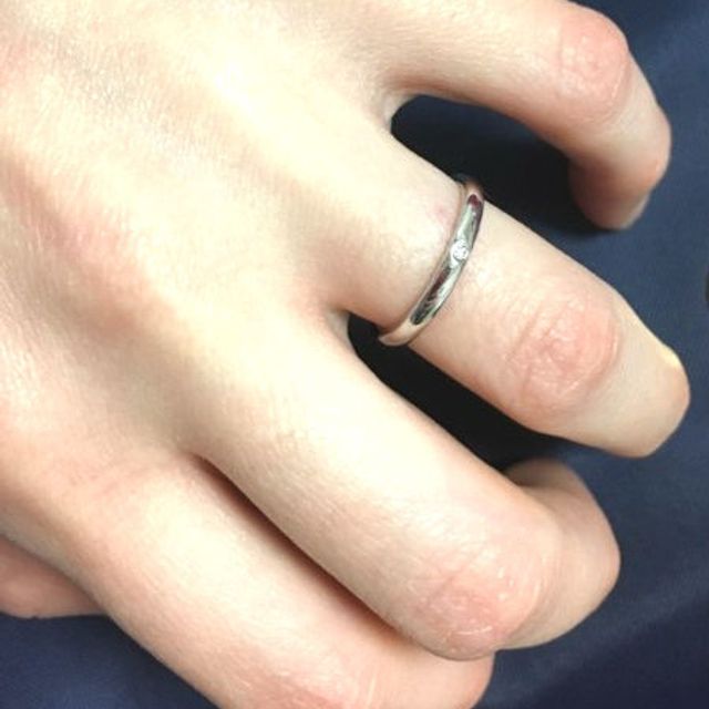 【銀座ダイヤモンドシライシの口コミ】 シンプルなデザインを探していました。結婚指輪なので日常的に着けようと…