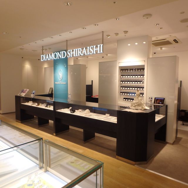 【銀座ダイヤモンドシライシの口コミ】 彼女の指輪のサイズが全く分からず、このような時に、彼女に気づかれない…