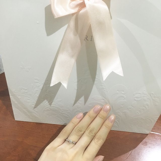 【アイプリモ(I-PRIMO)の口コミ】 もともとピンクダイヤを使ったものにしたいというこだわりがあり、数件ピ…