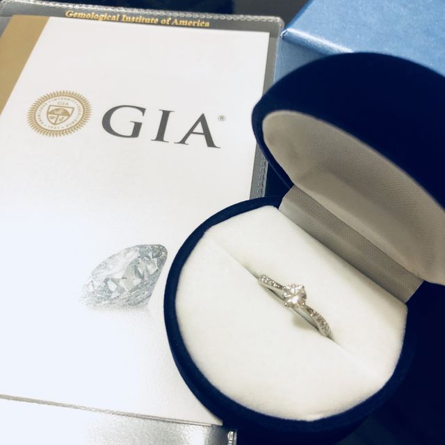 【GALA JEWELRY(ガラジュエリー)の口コミ】 デザインが豊富なので気に入ったリングが見つかりました。
決め手になった…