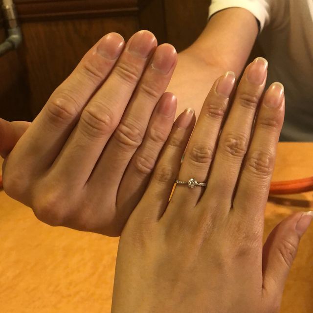 【GALA JEWELRY(ガラジュエリー)の口コミ】 デザインが豊富なので気に入ったリングが見つかりました。
決め手になった…