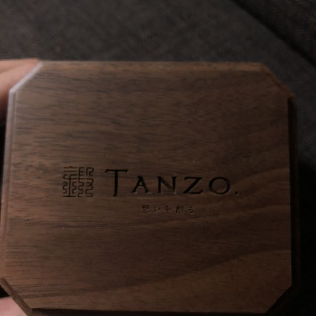 【TANZO.(鍛造指輪)の口コミ】 鍛造製法という技術で、強い強度の指輪が作れるところ。
毎日つけるものな…