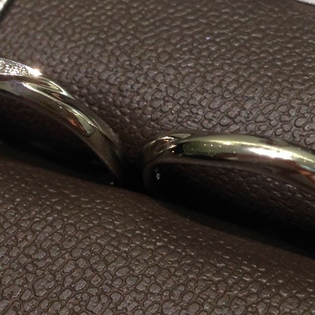 【BROOCH(ブローチ)の口コミ】 「やわらかな春風」という名前のリングを試着させていただきました。男女…