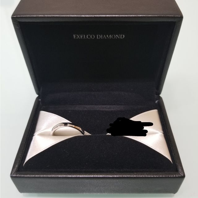 【エクセルコダイヤモンド(EXELCO DIAMOND)の口コミ】 シンプルで男性らしいデザインで探していました。
他メーカーではあまり取…