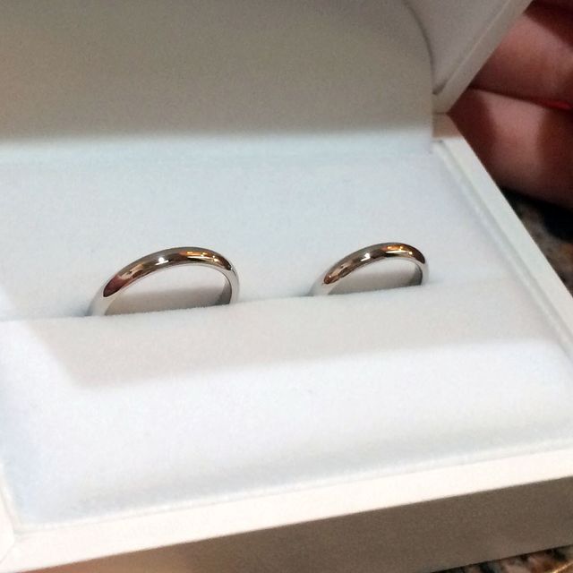 【ギンザタナカブライダル(GINZA TANAKA BRIDAL)の口コミ】 彼も私も、限りなくシンプルなデザイン、高純度、肌なじみの良いものにし…