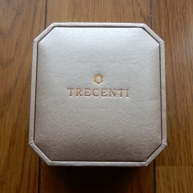 【TRECENTI(トレセンテ)の口コミ】 　おはなのデザインは（くまなく探せばまだあるんでしょうが）こちらだけ…