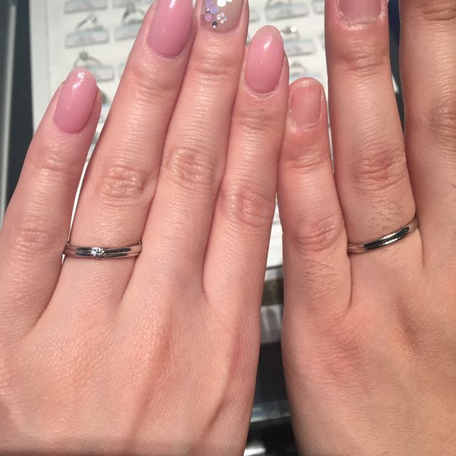 【銀座ダイヤモンドシライシの口コミ】 着けた瞬間の一目惚れでした。彼も同じ気持ちだったようで、ほぼ即決でし…