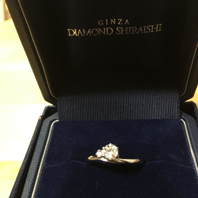 【銀座ダイヤモンドシライシの口コミ】 下見のつもりでしたお店に伺いましたが、店員さんサービスが素晴らしく、…