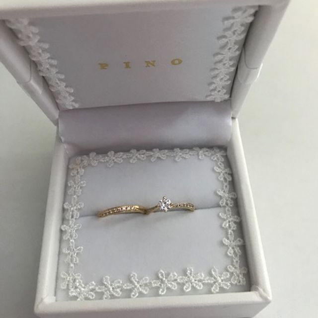 【宝寿堂(ほうじゅどう)の口コミ】 母から譲りうけたダイヤモンドをリフォームして婚約湯指輪にしてほしいと…