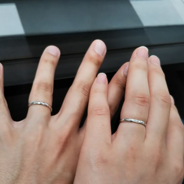 【アイプリモ(I-PRIMO)の口コミ】 デザインがよく、実際に自分達の指にはめてみて、ずっと着けていくのはこ…