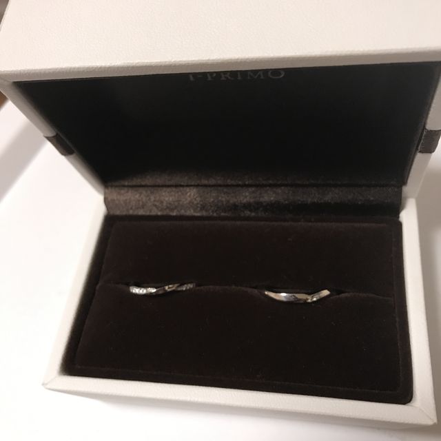 【アイプリモ(I-PRIMO)の口コミ】 仕事柄、石やディテールのあるようなデザインは好んでおらず、シンプルな…