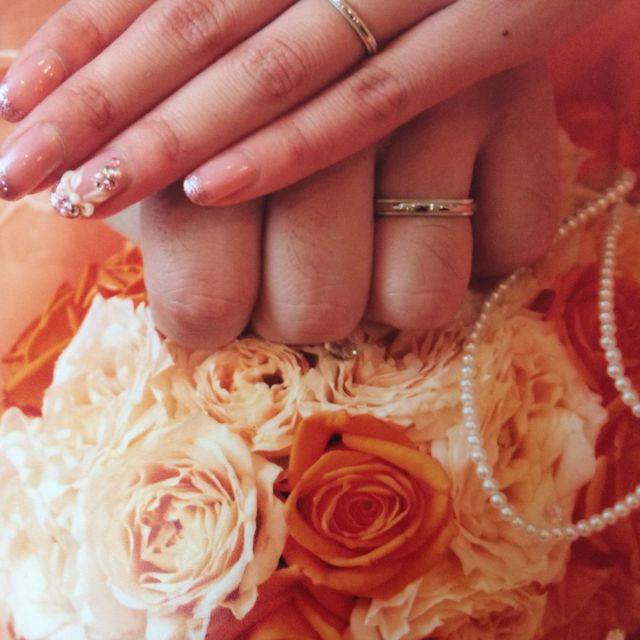 【ティファニー(Tiffany & Co.)の口コミ】 指が細いので、太い指輪が似合わず
細い指輪を探していました。雑誌でモデ…