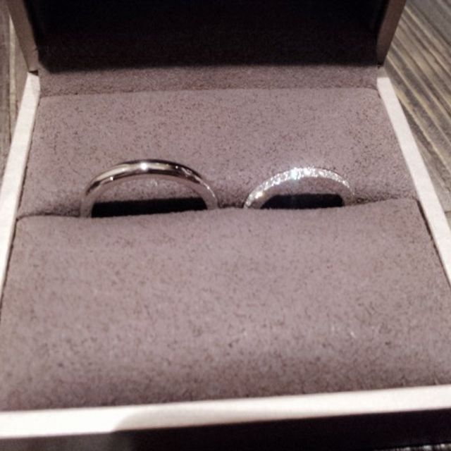 【ショーメ(CHAUMET)の口コミ】 仕事でも使える清楚でシンプルなデザインが決め手でした。シンプルなデザ…