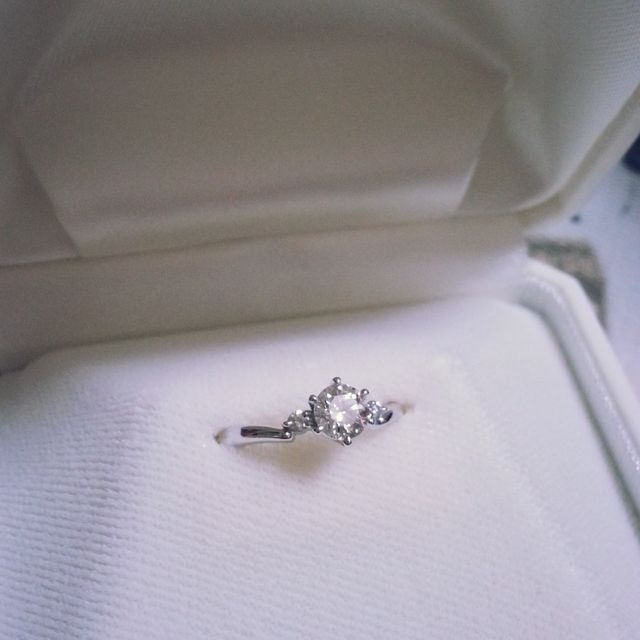 【TASAKI(タサキ)の口コミ】 決めてはやはり、ダイヤのクオリティ、カットの質、カラットの３つです。
…