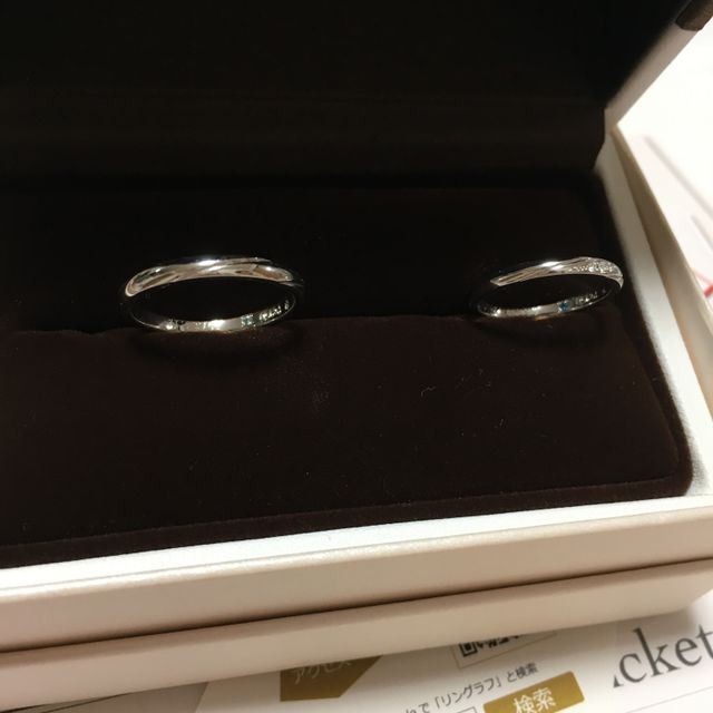 【アイプリモ(I-PRIMO)の口コミ】 店長さんに勧められた指輪だったのですが、2人とも指輪の見た目が気に入っ…