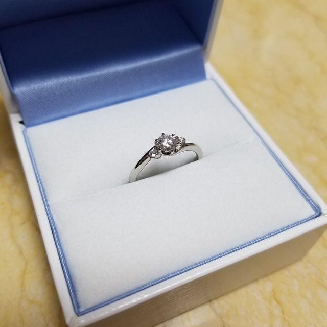 【GALA JEWELRY(ガラジュエリー)の口コミ】 メレを探していて、いくつかメレのリングを出してもらい、試着していった…