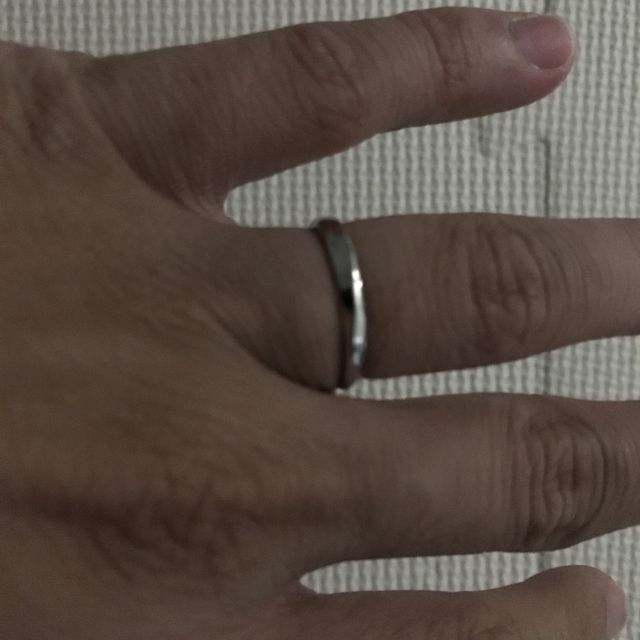 【GALA JEWELRY(ガラジュエリー)の口コミ】 初めは、おそろいの指輪をと思っていましたが、お互い予想以上にこだわり…