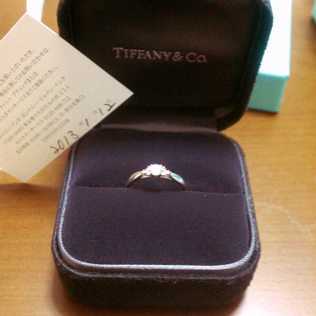 【ティファニー(Tiffany & Co.)の口コミ】 いかにも！婚約指輪というデザインではありません。
それが、個人的に気に…