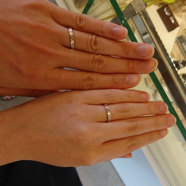 【JEWELRY  KAMATA(ジュエリーかまた)の口コミ】 2つの指輪を合わせると両家の家紋になる指輪です。細かいところまで作業が…
