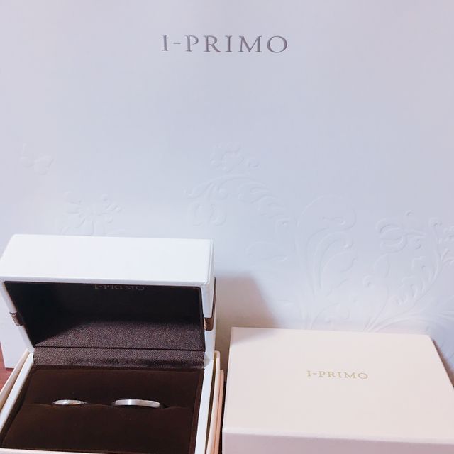 【アイプリモ(I-PRIMO)の口コミ】 最初は、シンプルな指輪を探して来店したのですが、実際につけてみたり、…