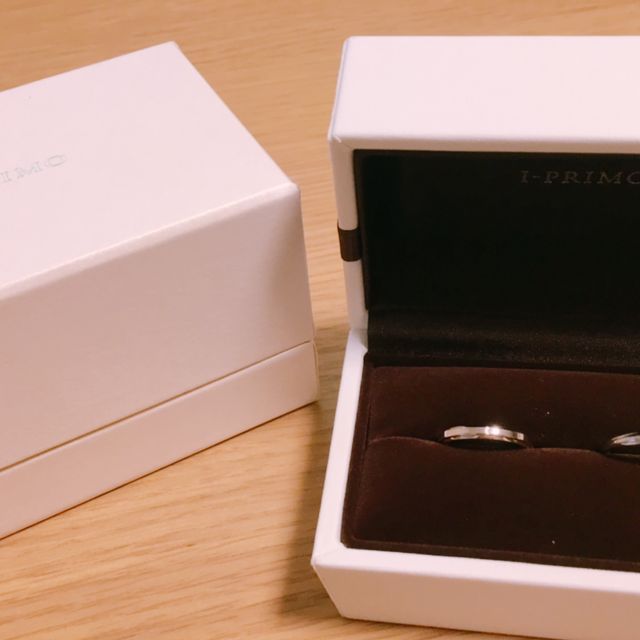 【アイプリモ(I-PRIMO)の口コミ】 デザインに一目惚れして決めました！旦那も私もそれぞれ自分の好きなデザ…