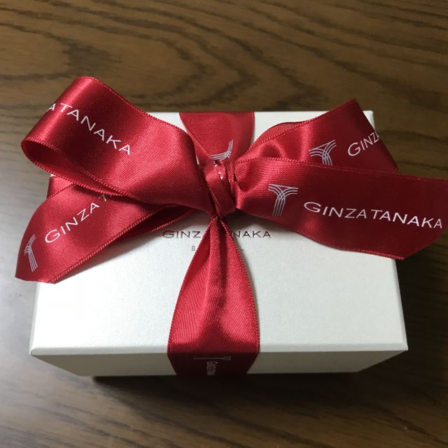 【ギンザタナカブライダル(GINZA TANAKA BRIDAL)の口コミ】 店舗で見せていただいた際に、他の指輪と比べて輝きが綺麗だったところと…