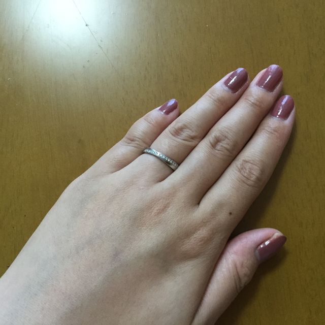 【4℃ BRIDAL(ヨンドシーブライダル)の口コミ】 昔から4℃が大好きで婚約指輪も4℃ブライダルのだったので
結婚指輪も絶対4℃…