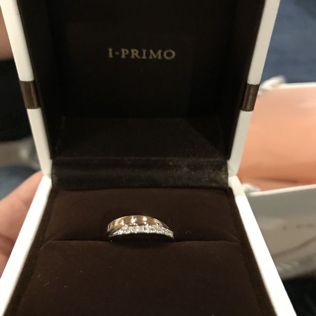 【アイプリモ(I-PRIMO)の口コミ】 結婚指輪として買ったのがこの指輪でした(^^)
ですが、第二子妊娠中に指が…