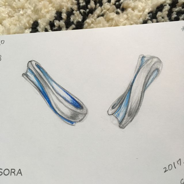 【SORA(ソラ)の口コミ】 ジルコニウムを扱っている点。金属アレルギーでも安心。
硬い素材なのでキ…