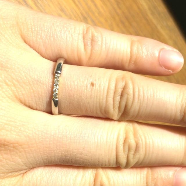 【PORTADA(ポルターダ)の口コミ】 イエローゴールドとダイヤモンドの色合いのバランスが上品で綺麗なリング…