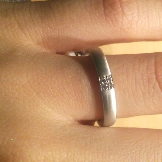 【ORECCHIO(オレッキオ)の口コミ】 実は他のデザインの指輪を目当てにしていたのですが、実際に店舗で色々と…