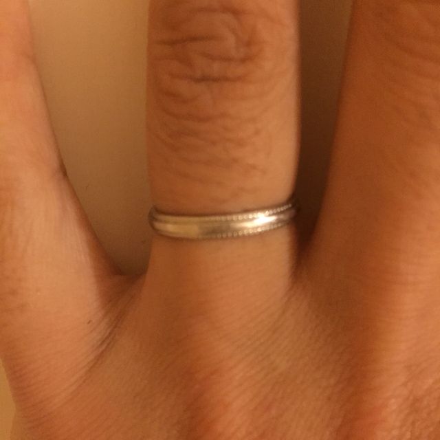 【STAR JEWELRY(スタージュエリー)の口コミ】 いくつものブランドを回り試着してみたのですが、妻も私も指が細長いタイ…