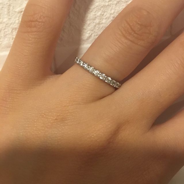 【銀座ダイヤモンドシライシの口コミ】 1つダイヤが付いているものより、子どもが生まれてからや、普段お出かけの…